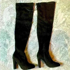 Thigh high boots👌